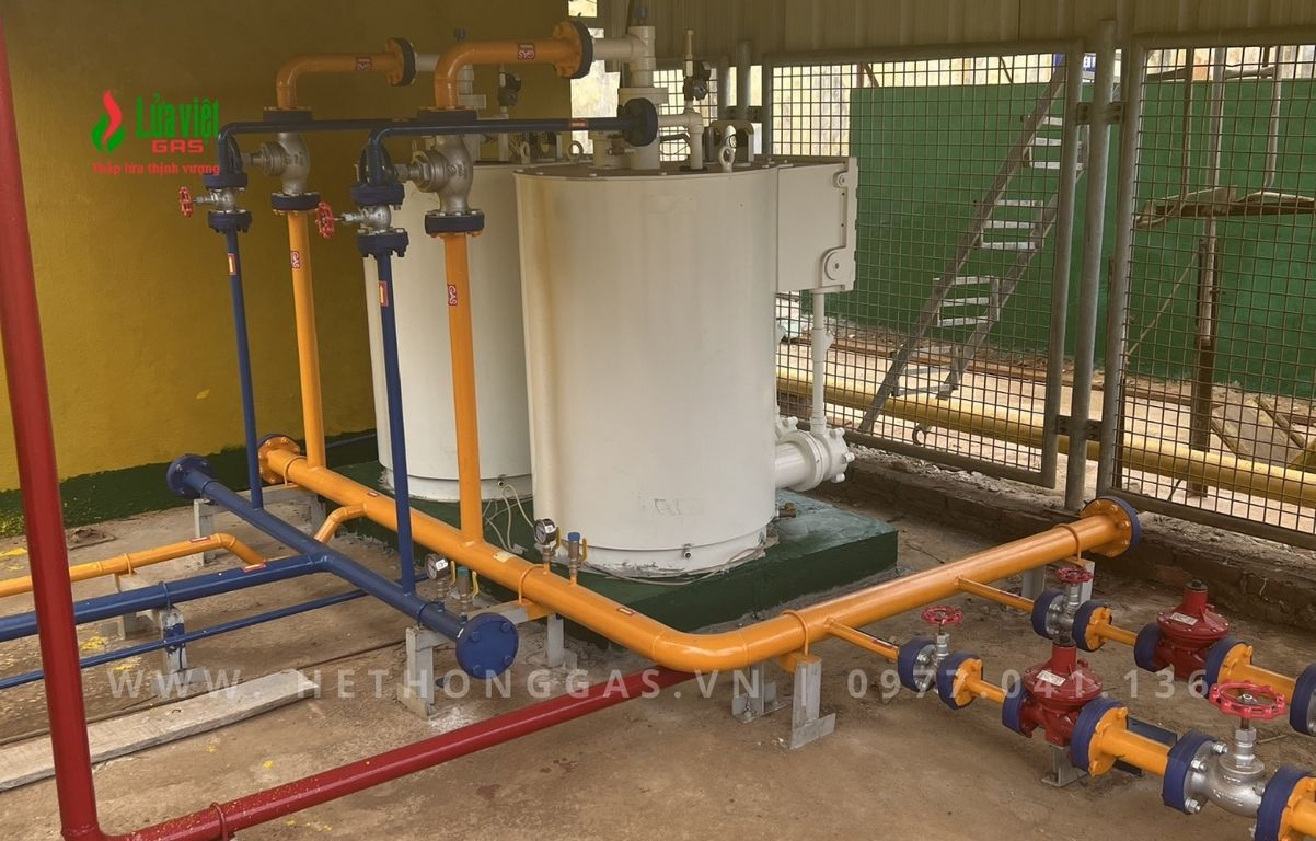 Kết nối cụm điều áp và hệ thống hóa hơi công suất lớn